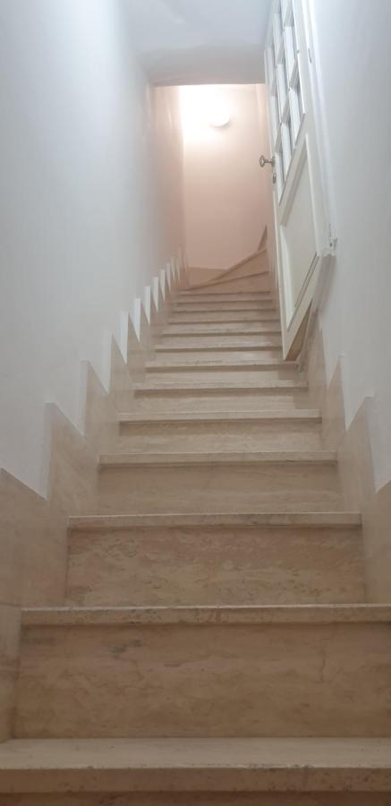 La Casa Nel Borgo Apartment Gaeta Bagian luar foto